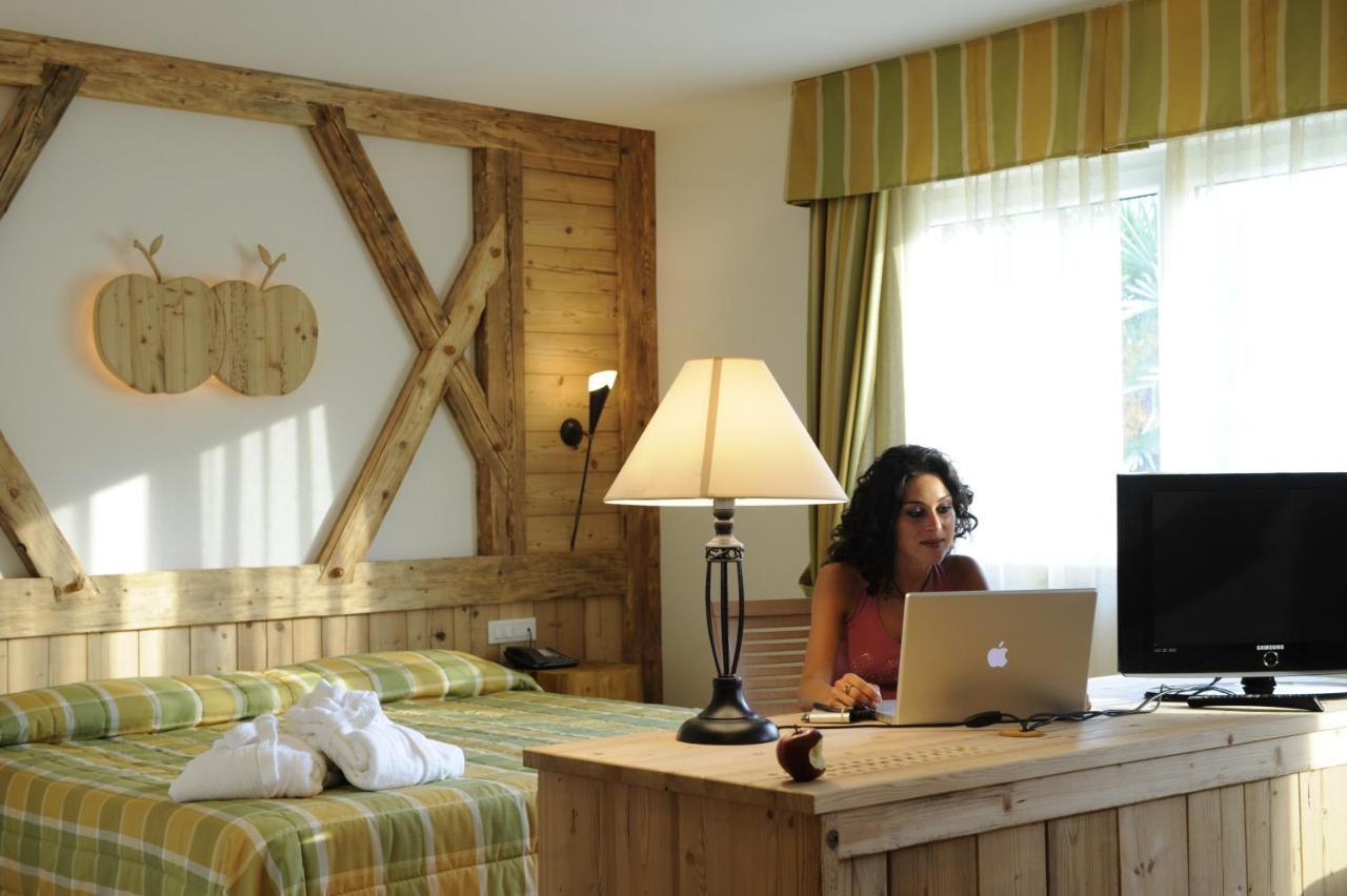 Hotel Appart-hotel Casez 4*